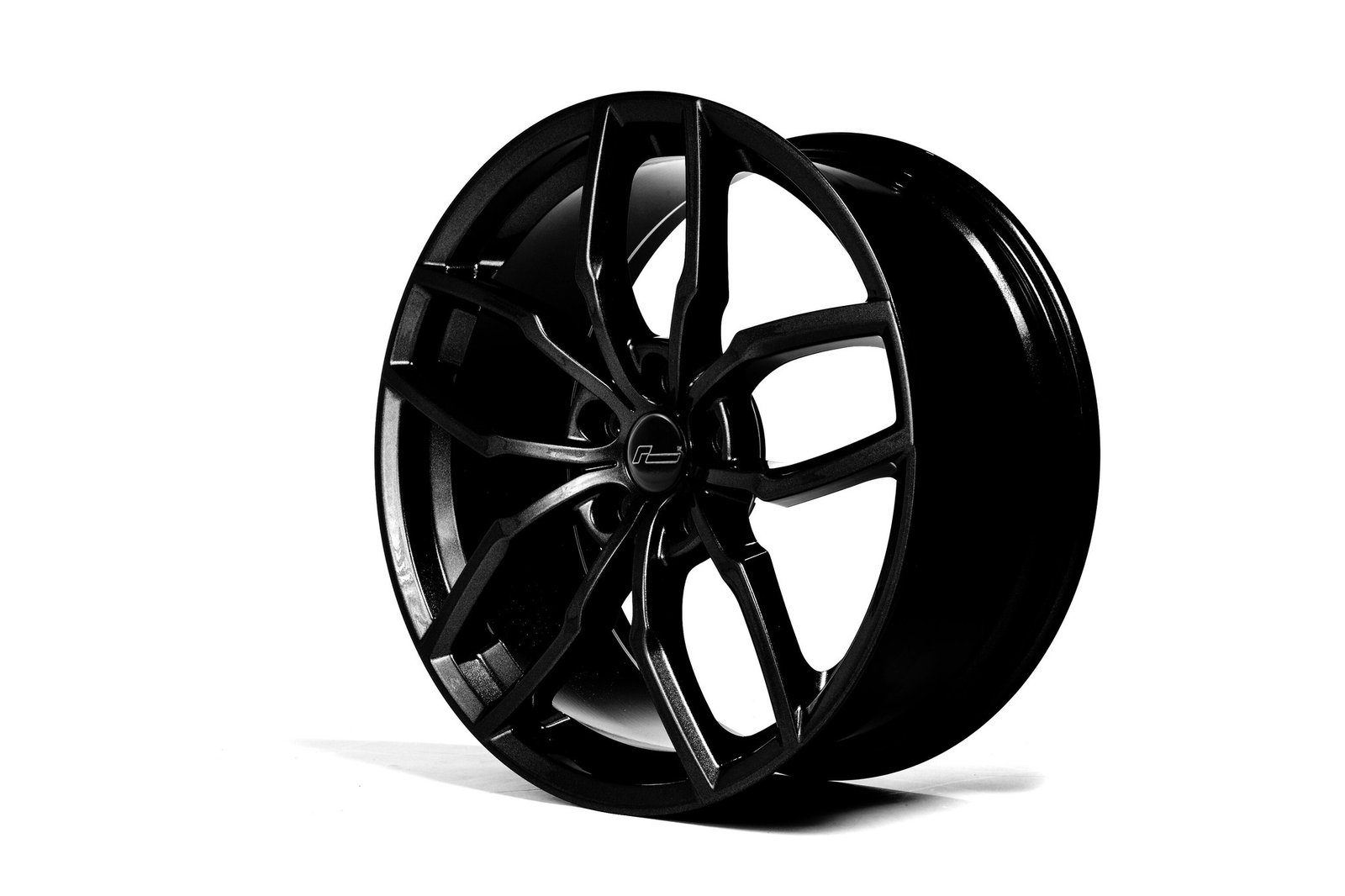 Racingline Performance R360 19x8.5 ET44